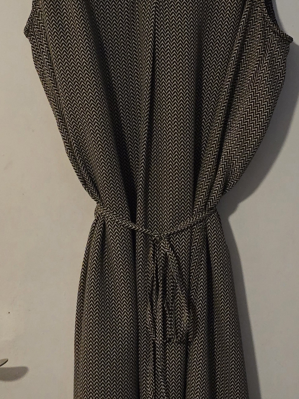H&M Black and White Chevron Sleeveless Dress with Waist Tie